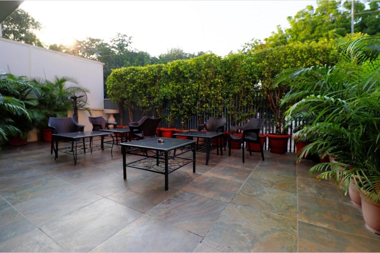FabHotel Bel Morris Neu-Delhi Exterior foto